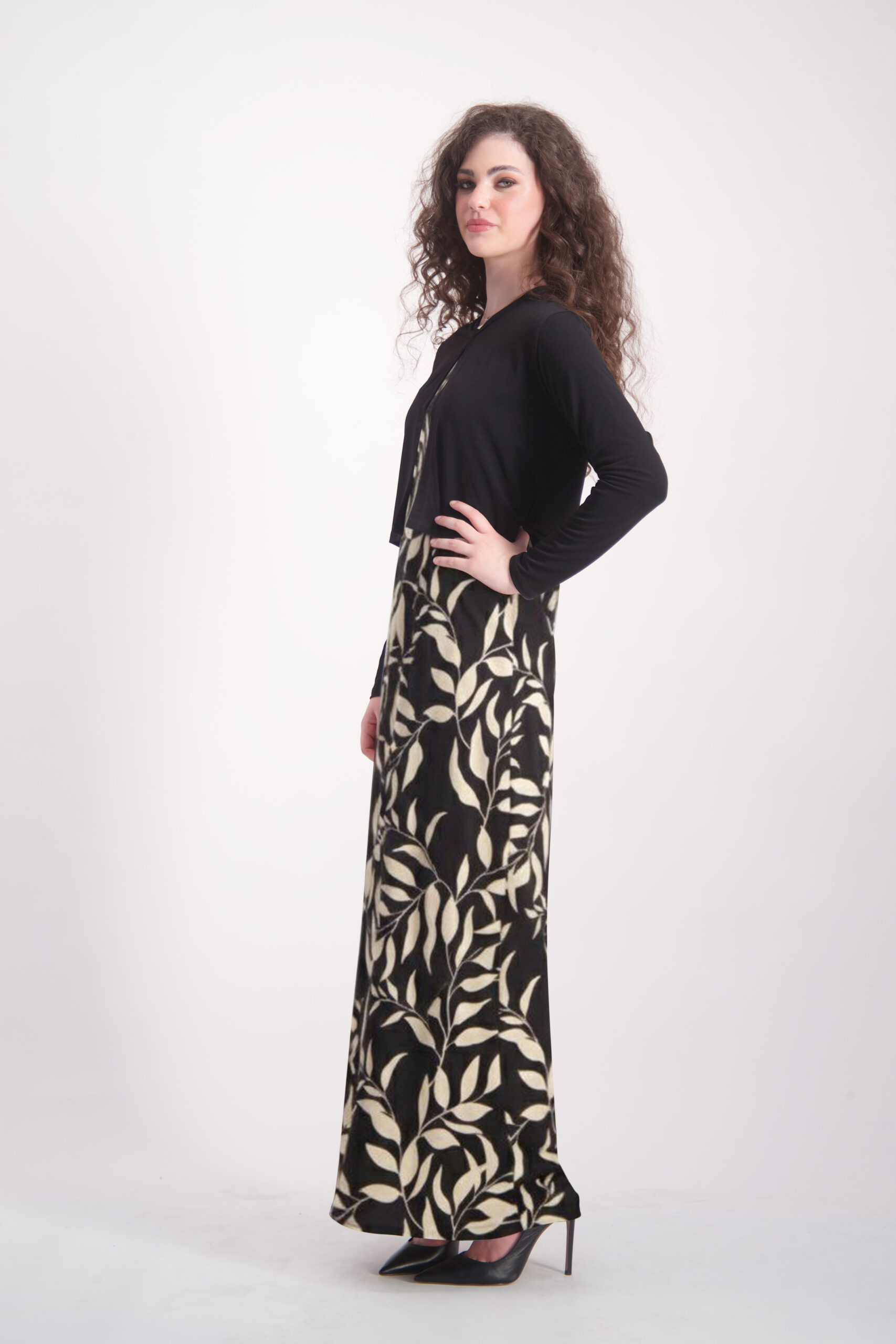 rachel_Fullbody_jpg best_4 MISS DONNA-שחור שמנת – תמונה 1